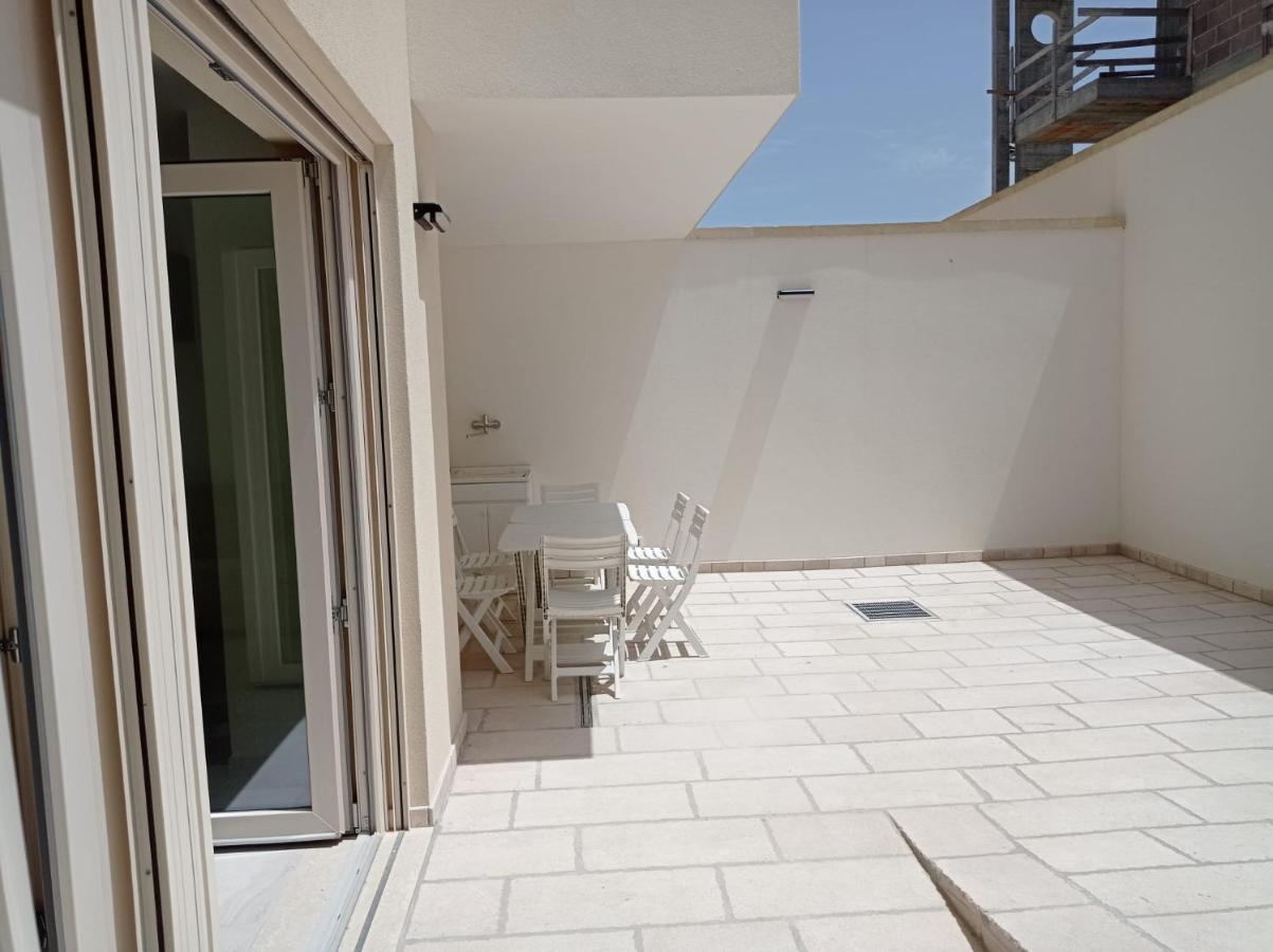 Gelsimori Apartments Otranto Luaran gambar